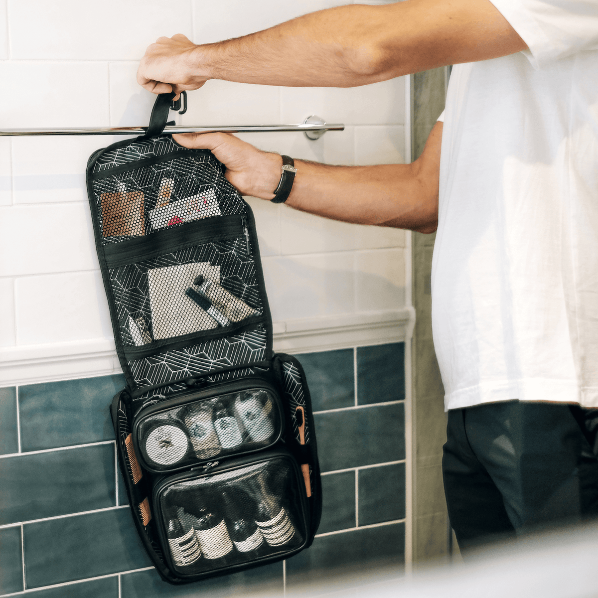 SIDE BY SIDE - TOILETRY BAG